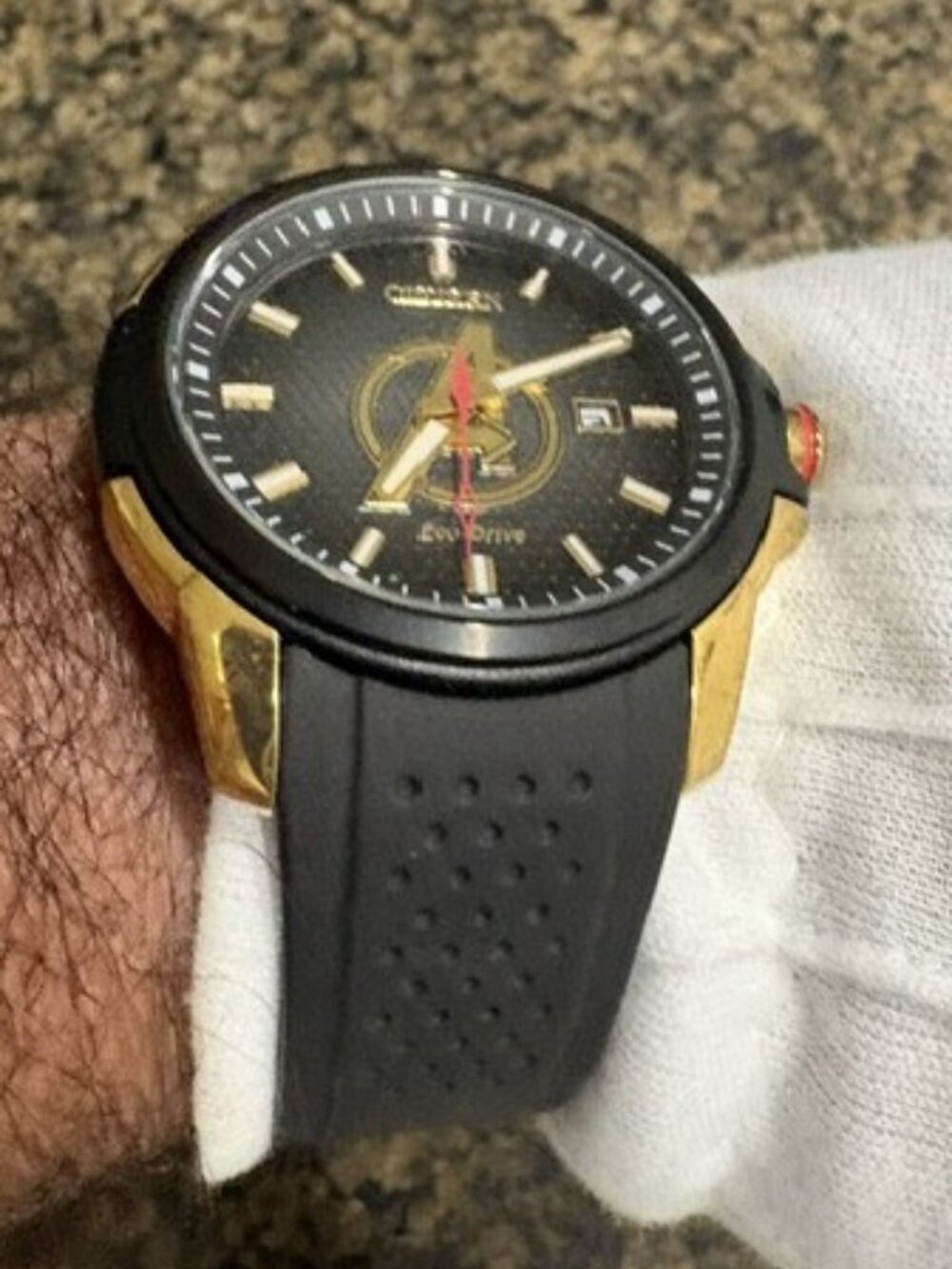 Citizen Avengers Watch - Picture 4 of 7